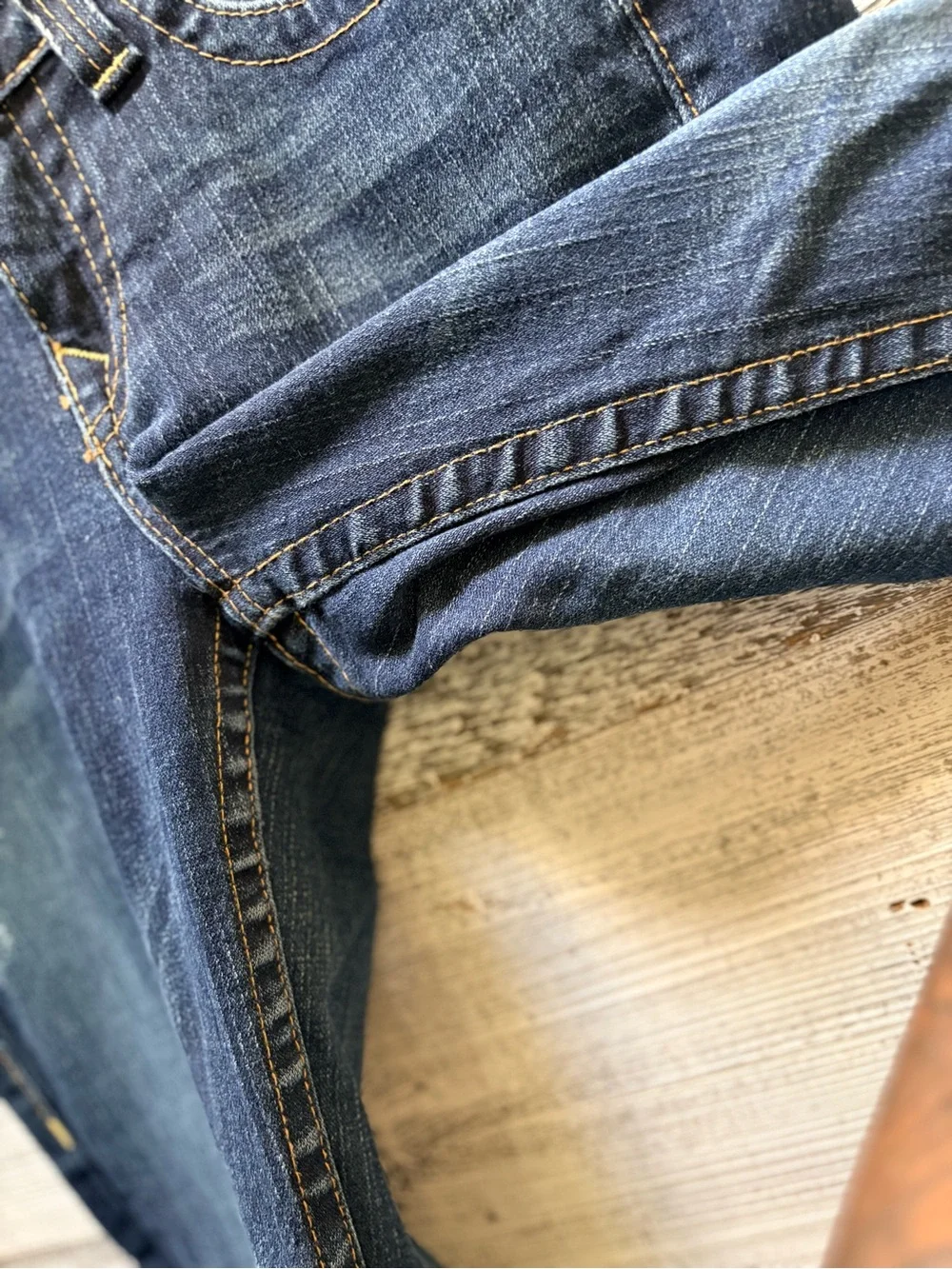 True Religion | "Becky" Y2K Low-Rise Slim Distressed Bootcut Denim Jeans - 32x33 - Picture 7 of 13